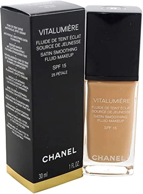 vitalumière fluide de teint éclat chanel avis|Chanel vitalumiere makeup.